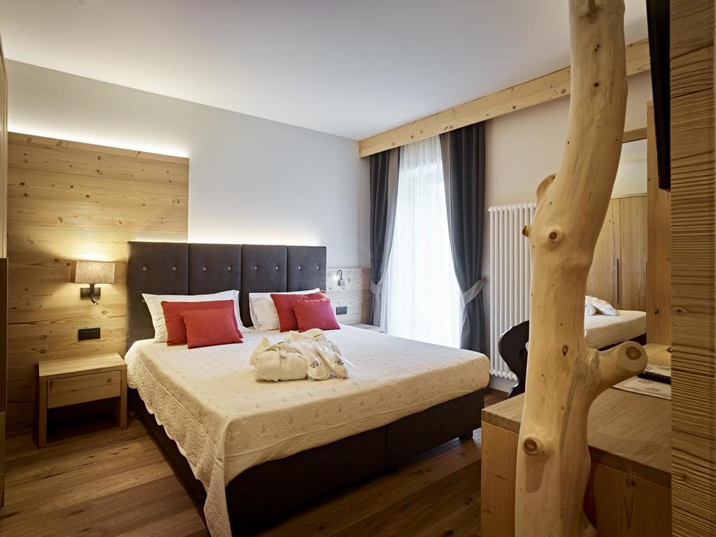 Hotel Belvedere Srl Фай-делла-Паганелла Екстер'єр фото