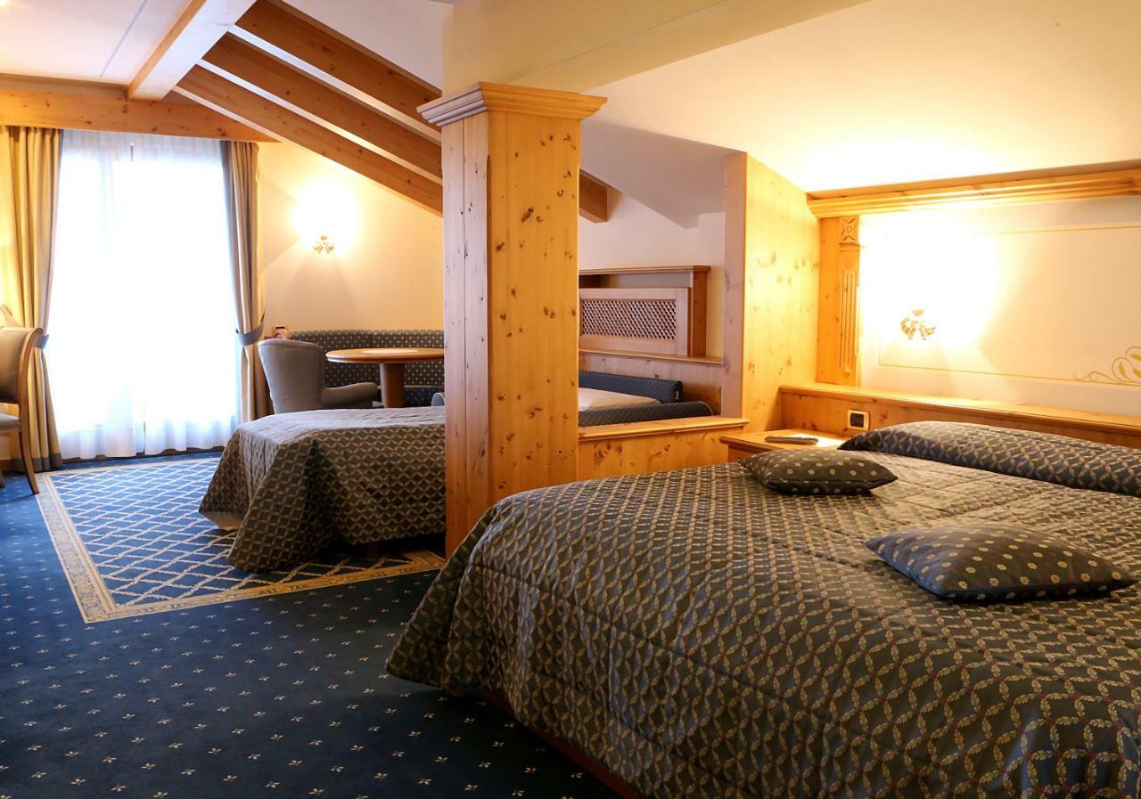 Hotel Belvedere Srl Фай-делла-Паганелла Екстер'єр фото