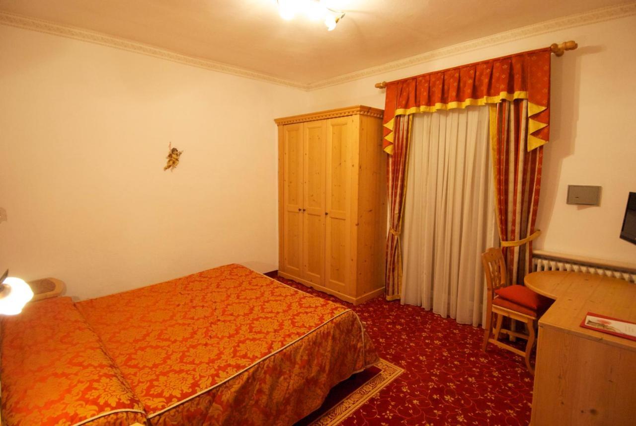 Hotel Belvedere Srl Фай-делла-Паганелла Номер фото